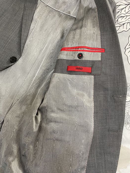 Costum Hugo Boss barbati marime 50