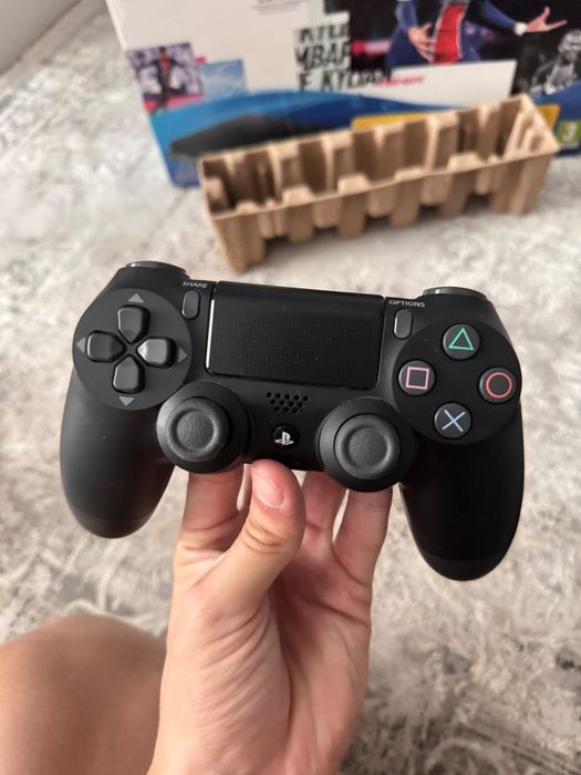 PlayStation 4 Slim