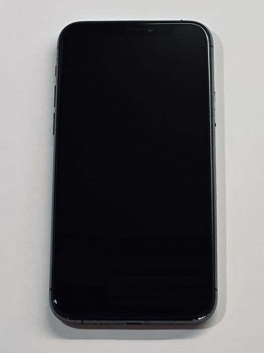 iPhone 11 Pro Grey 94% battery