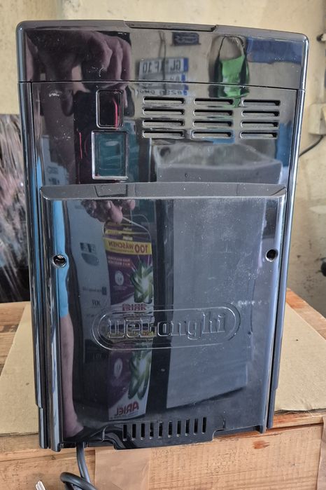 Кафемашина "Delonghi Dinamica "
