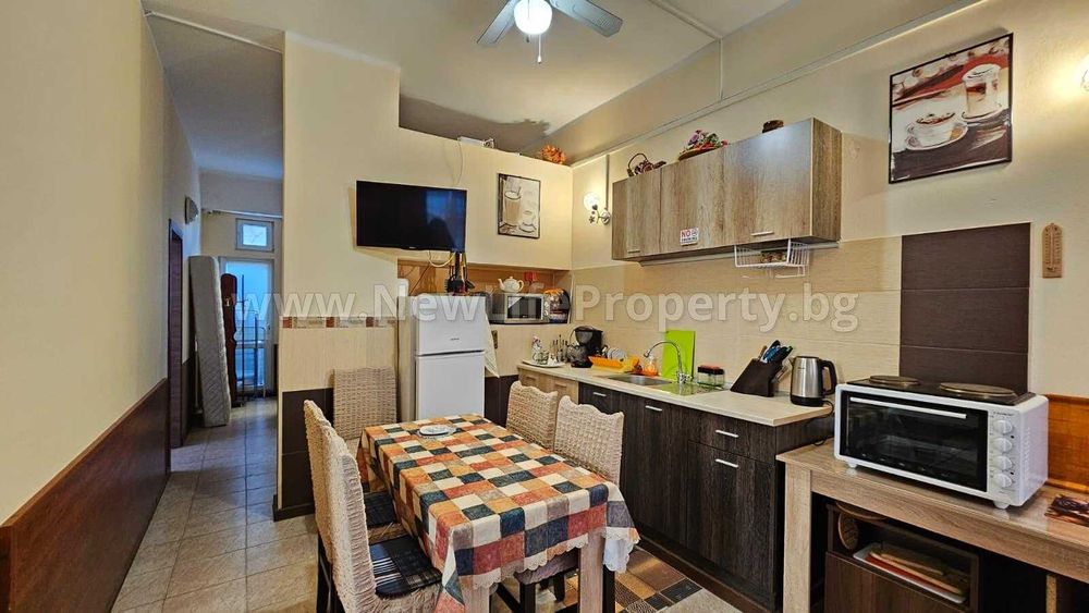 Търговско помещение в р-н „Стария възел“, Слънчев бряг