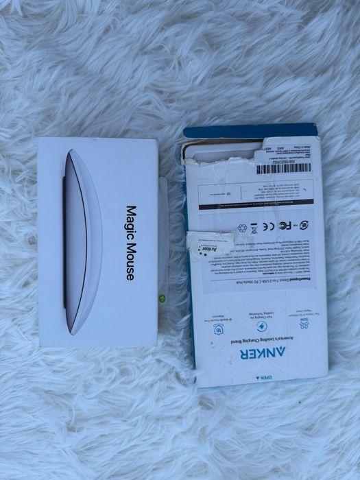 Original Apple Magic Mouse va Original Anker USB-C Hub Macbook uchun
