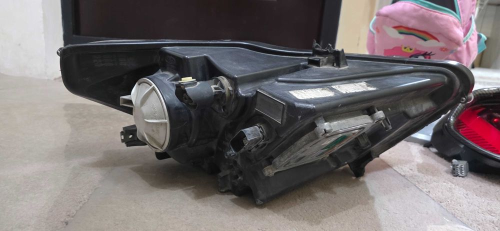 Mustang ford oldi fara sotiladi