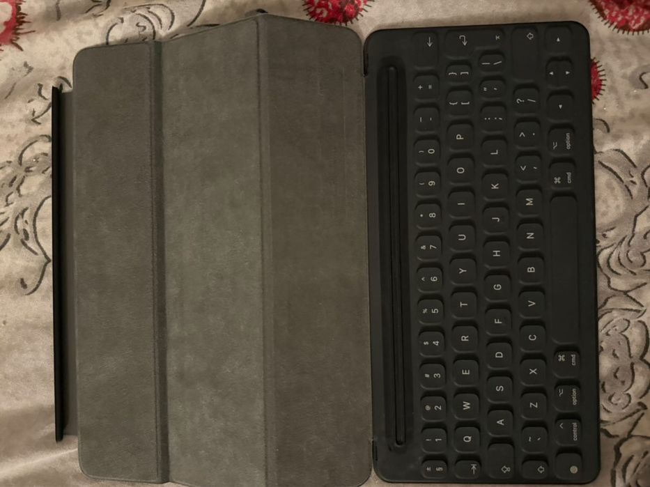 husa cu tastaura ipad pro