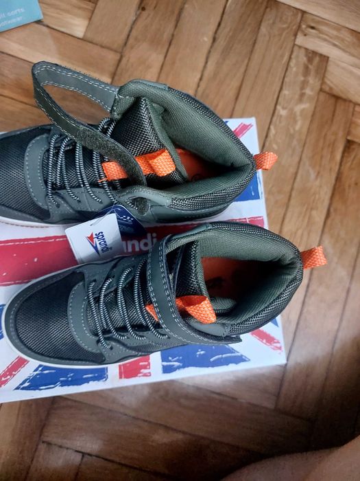 Чисто нови детски есенни кецове за момче Sprandli.