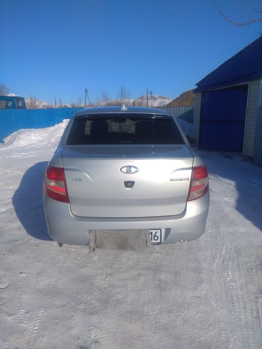 Продам автомобиль лада гранта.