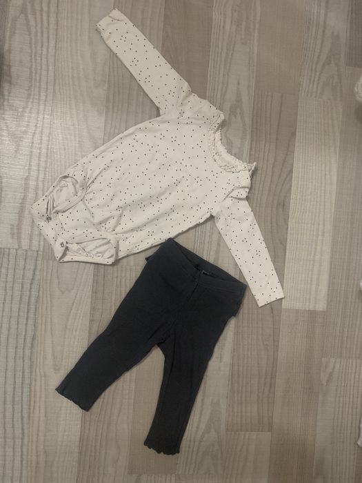 Set body+pantaloni H&M marimea 74