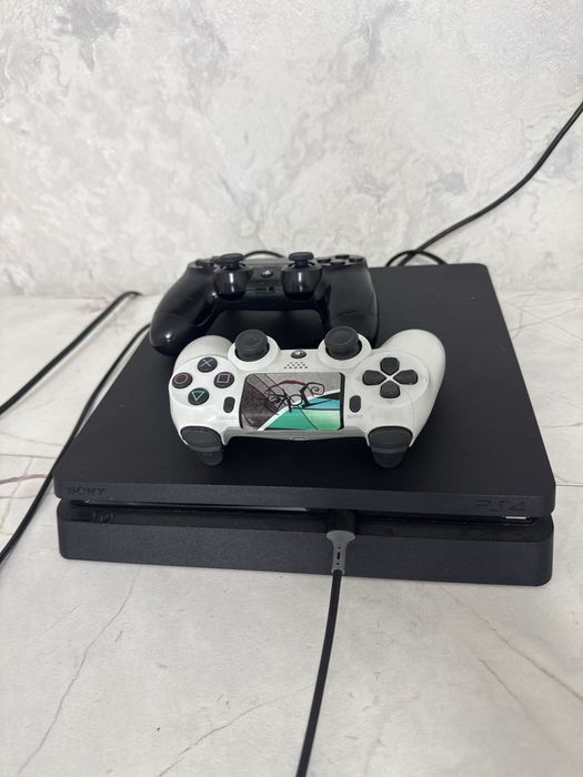 Ps4 slim 1 Tb (с дисководом)