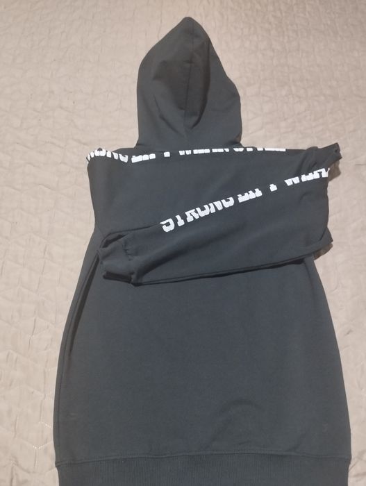 Два броя детски блузки