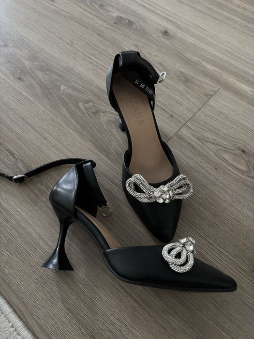 Туфли 38 размер сатылады