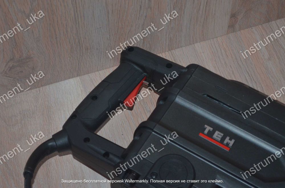 Отбойный молоток TEH TH8515