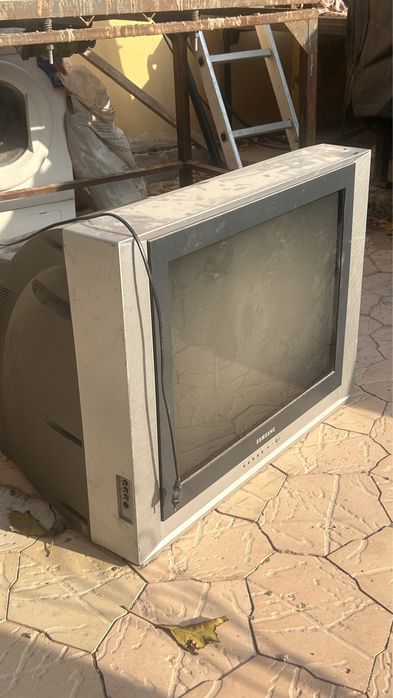 Телевизор рабочий