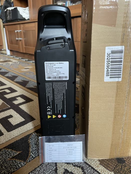 Vînd baterie electrică AEG 48v-10,4ap Nouă.