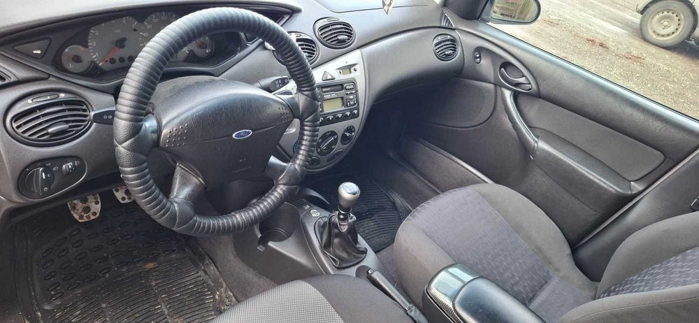Ford Focus 1.8 TDDI GHIA