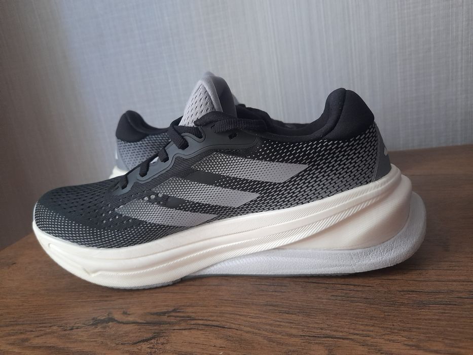 Adidas Supernova маратонки 38 номер.