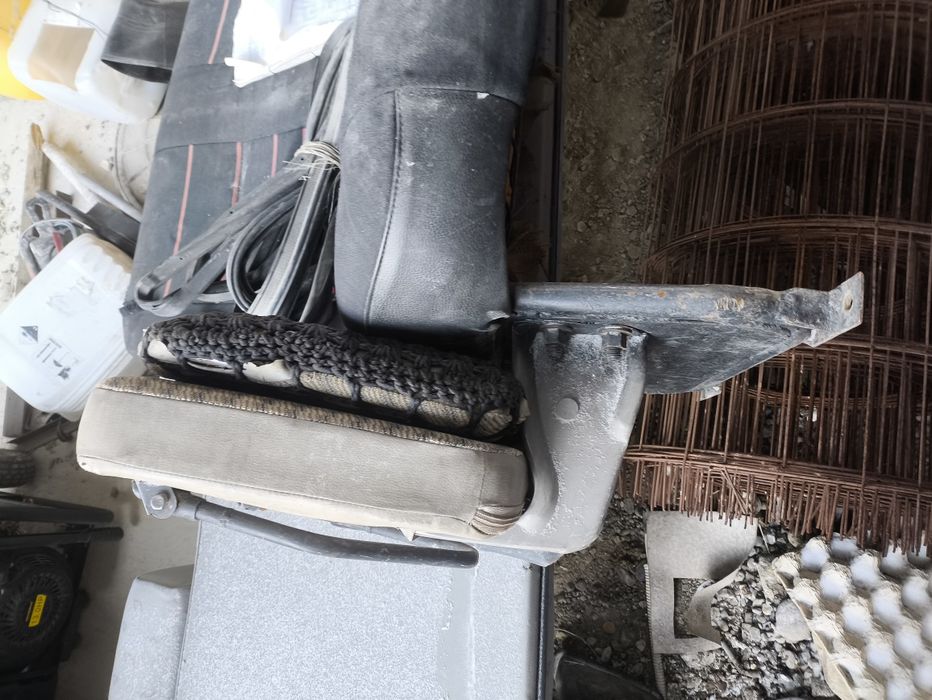 Сиденье двухместное плюс откидывающееся