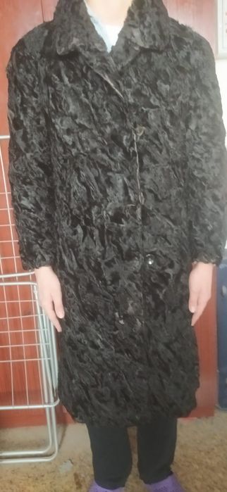 Шуба женская, мех каракульча