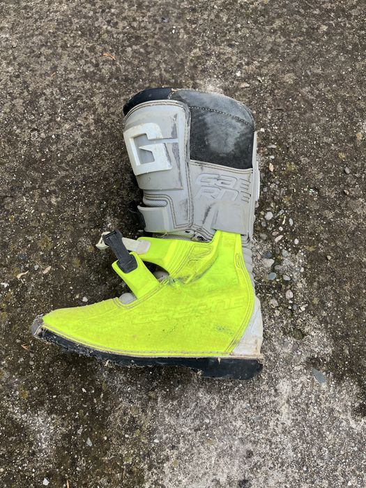 Ghete de motor enduro GXR din Italia marimea 40