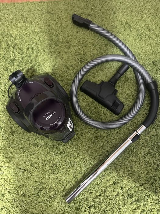 Aspirator Bosch.