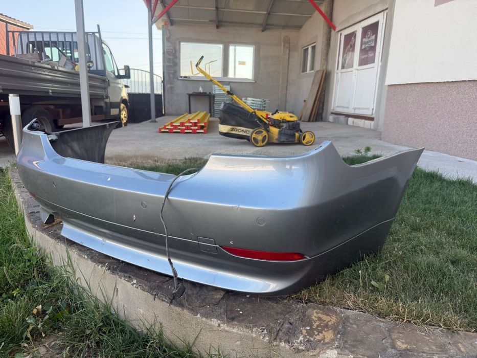 Преден капак Е60 и задна броня