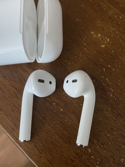 Apple AirPods 2