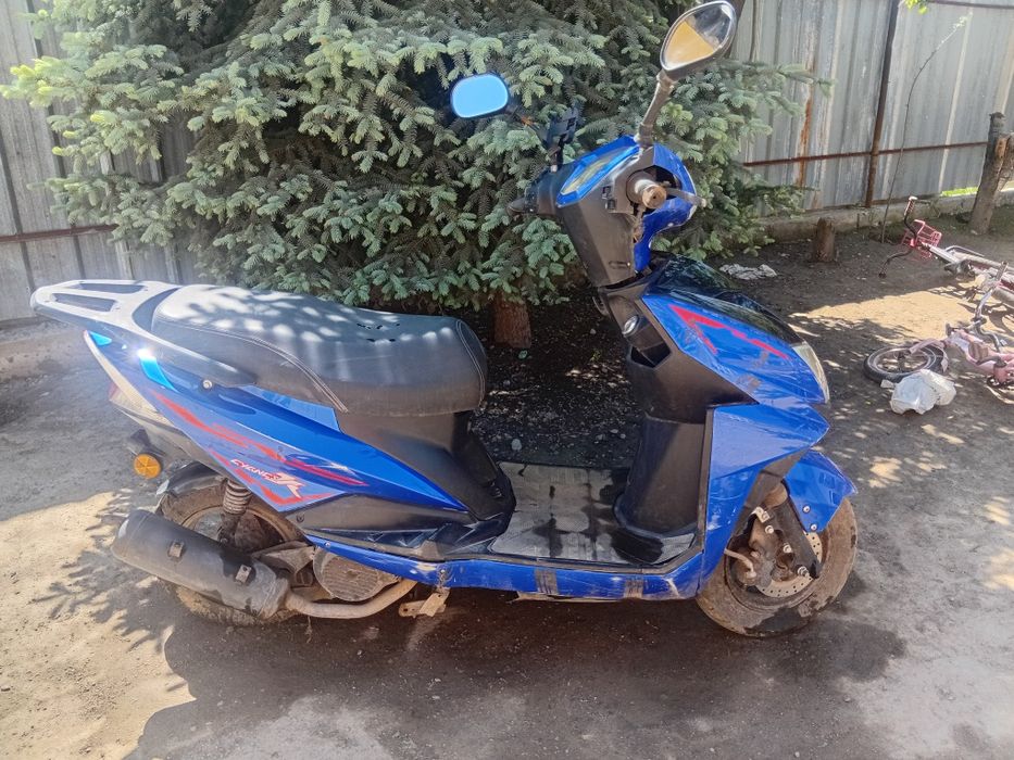 Продаётся мопед.