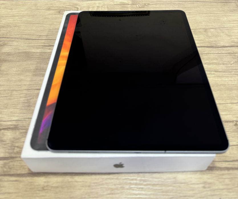 Prodam Idyal Ipad Pro 12.9 4th 256GB sim kart