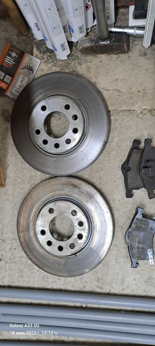 дискове и накладки за Опел