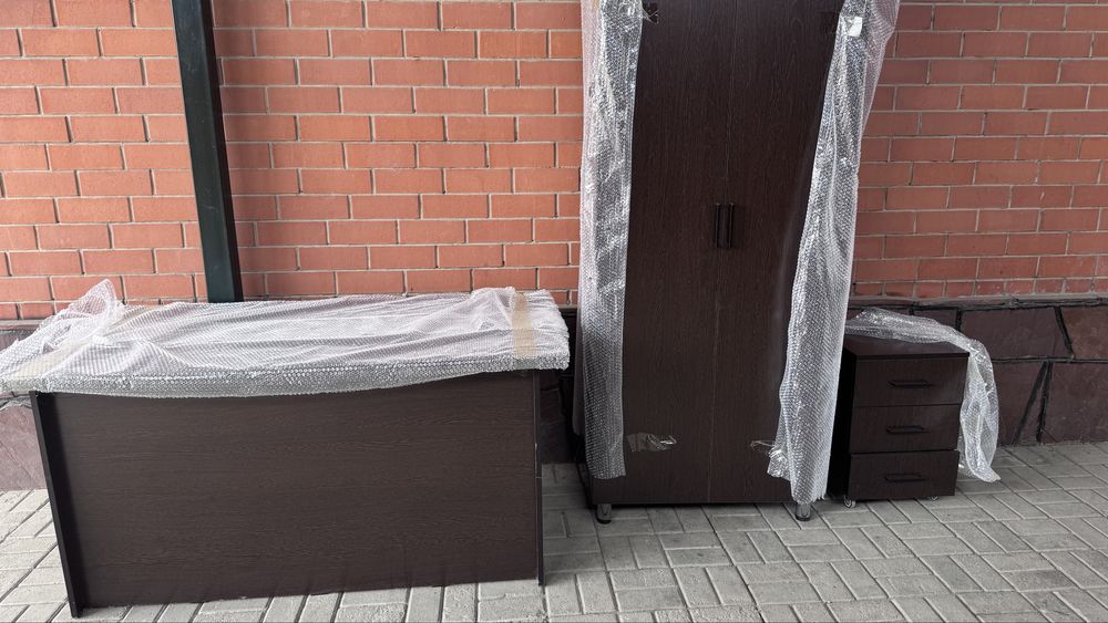 Шкаф для офиса или для дома