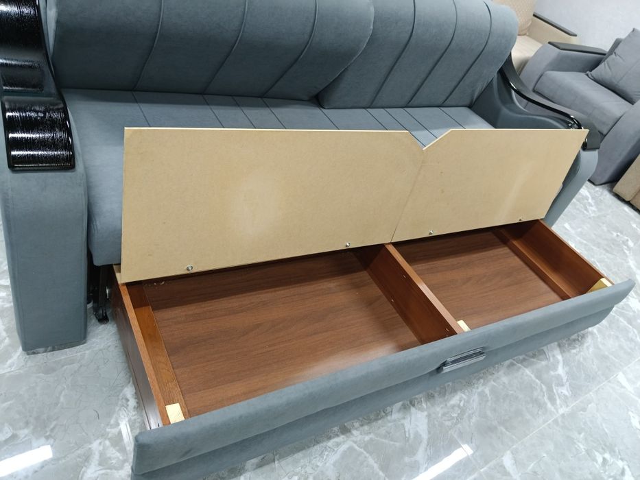 Продам  диван 3х местный раскладной