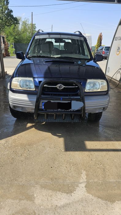 Vând suzuk grand vitara