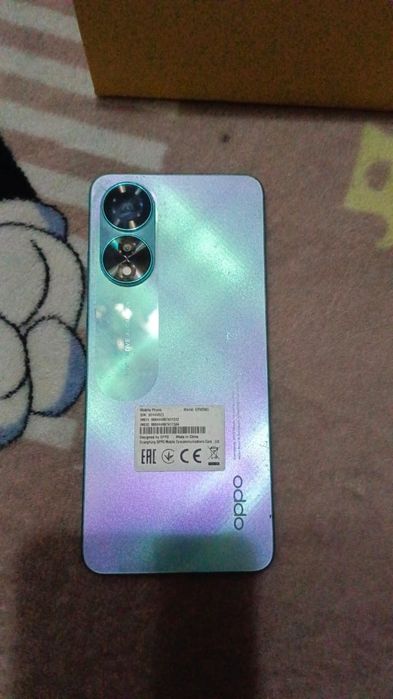 Продам смартфон оппо