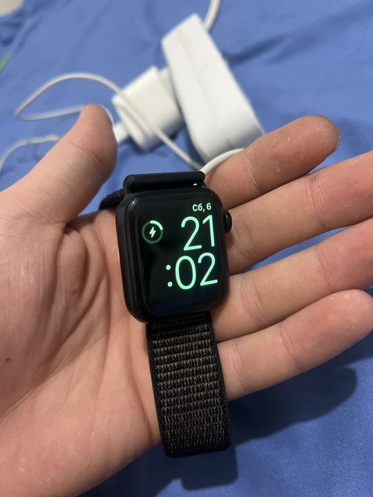 APPLE WATCH SE (2поколение)