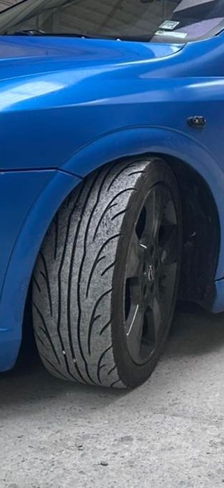 Семи сликове nankang ns2r 205/45/17