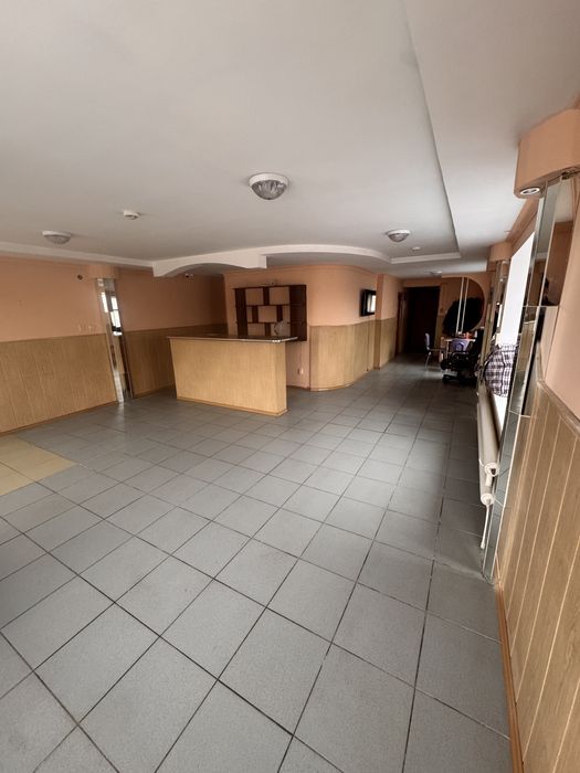 Сдам помещение на втором этаже Автодома