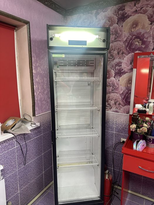 Холодильник для магазина