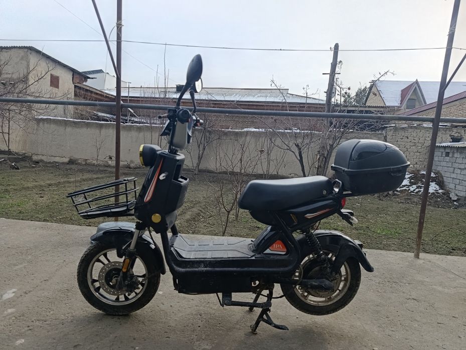 Электро скутер сотилади