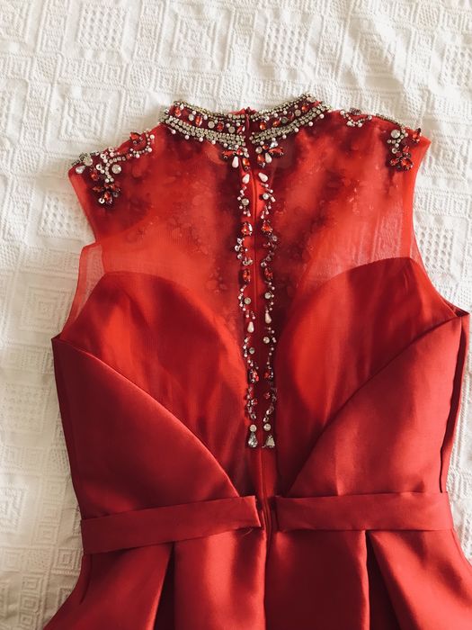 Платье нарядное