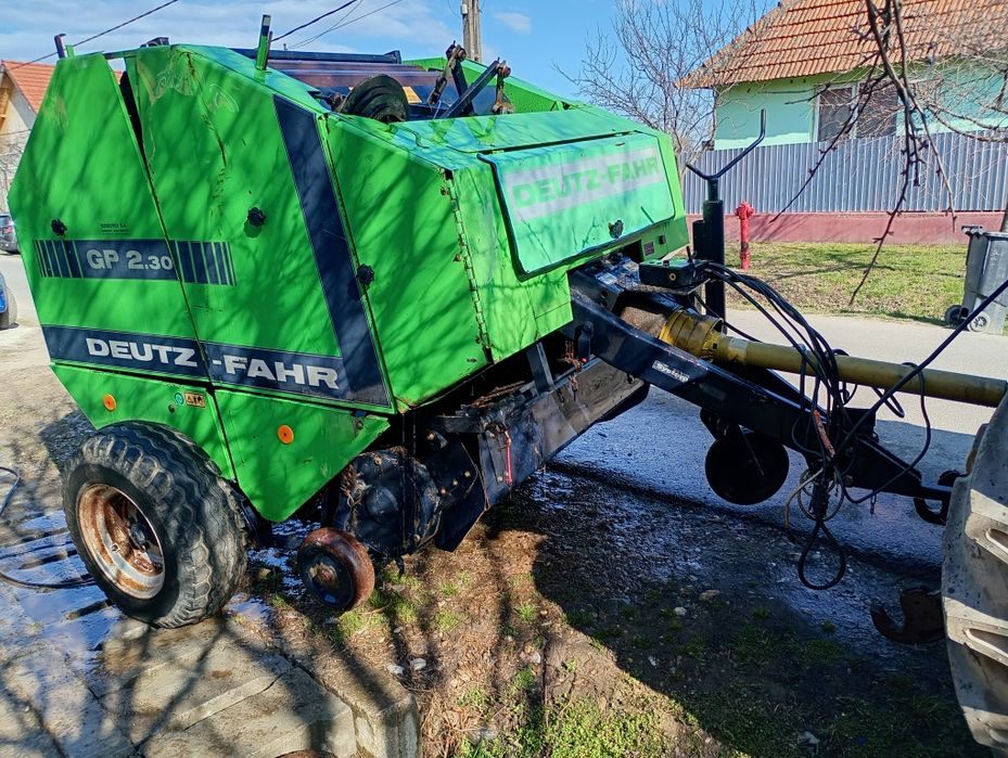 Presă baloți rotunzi Deutz Fahr GP 230 nu Welger RP 12