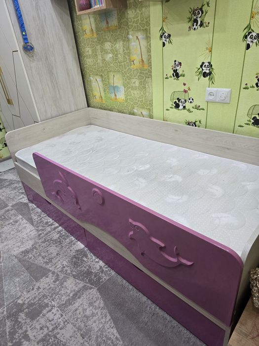 Кровать для девочек 180см