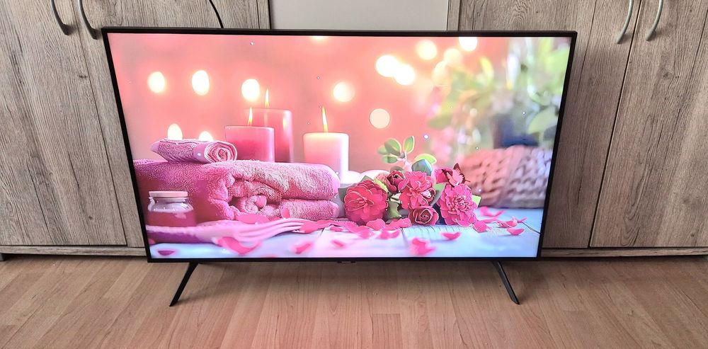 Samsung GU43Q60TGU QLED, 4K, UltraHD, Smart, WiFi