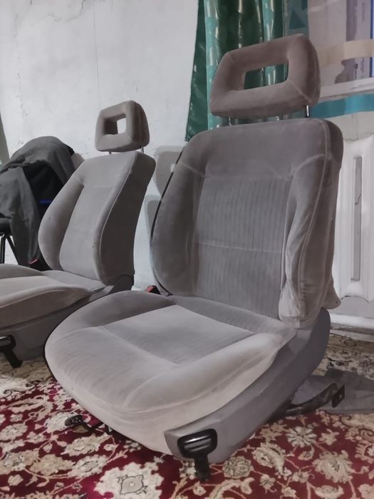 Автокресло Ауди B4