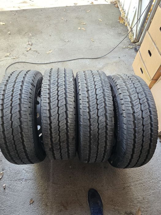 ,Continental 215.70.15 бус