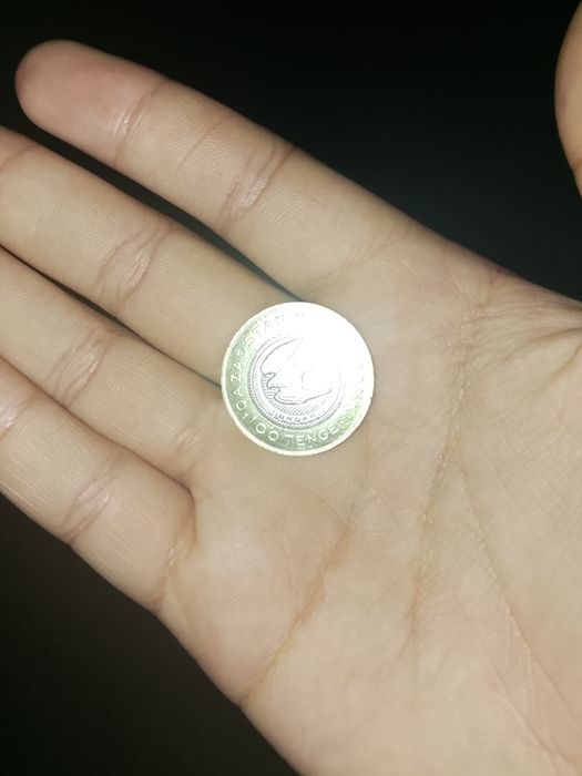 Коллекционная 100 тенге с сункаром