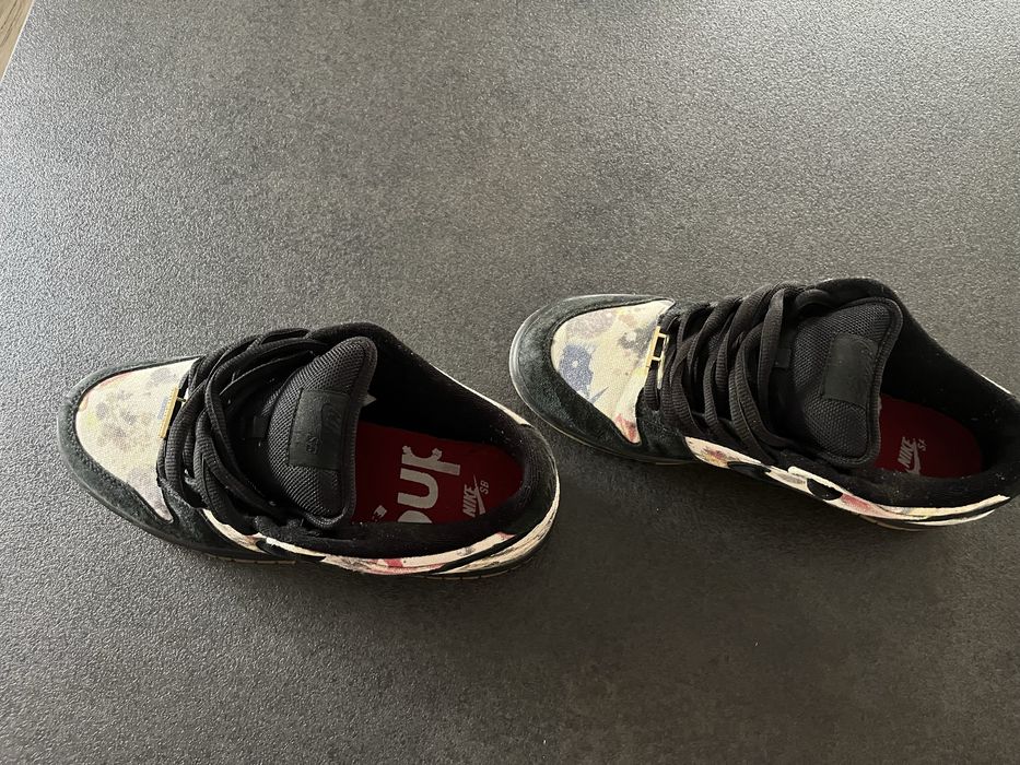 Nike sb dunk x supreme