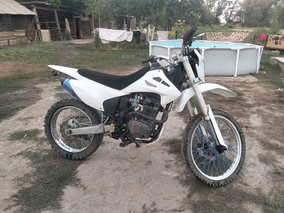 Продаётся эндуро 06