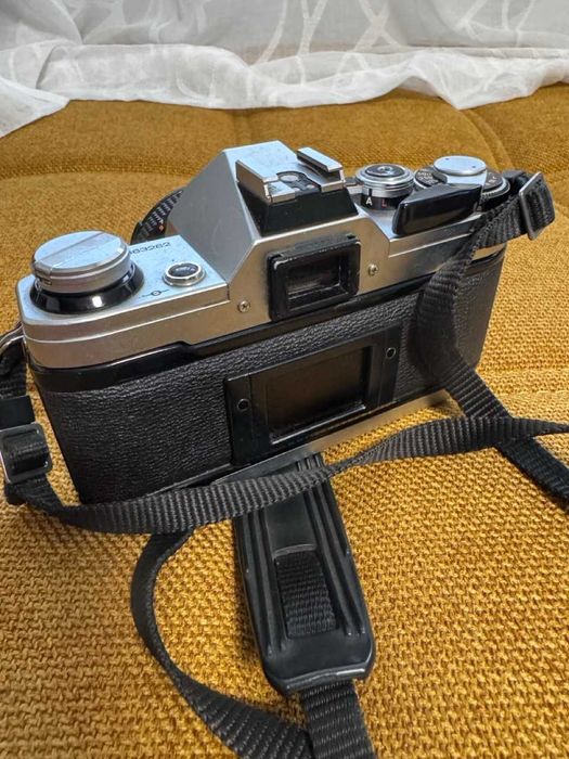 Canon AE-1 с обектив Canon 50mm 1.8 SC