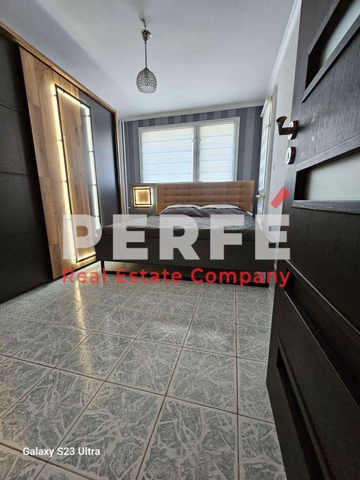Продава се Тристаен апартамент в Бургас, Славейков - 95 кв.м за 1990 €/кв.м - Снимка #4