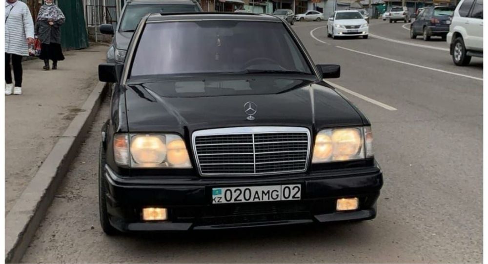 Мерседес бенз W124 бампер амг