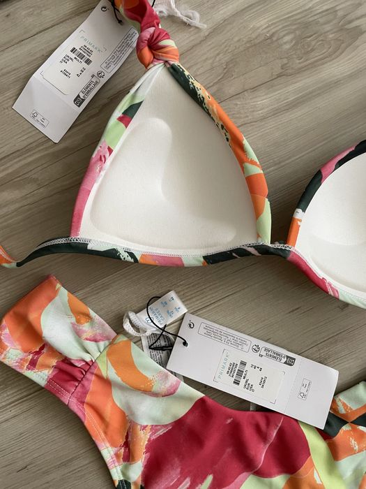 Нови бански